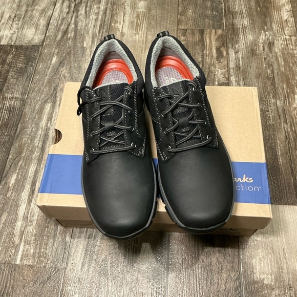 Clarks Men’s Black Leather Lace-Up Oxford with Gray Sole Size 7 main image 9
